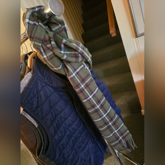 Soft Wool 🧣 - Picture 3 of 4